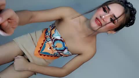 Nathalie smith online show from 15, 5, 2026