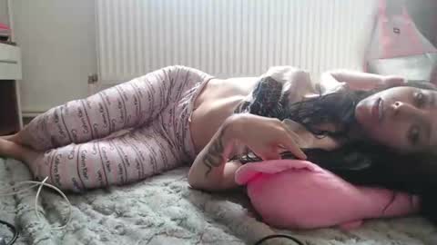 Chloe online show from 7, 6, 2026