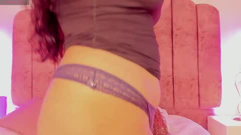 Snapshot of natty_lovee chatting on 22, 4, 2026 Naty online show from 22, 4, 2026