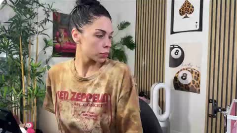 NATTY FIERROS online show from 9, 10, 2025