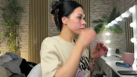 NATTY FIERROS online show from 14, 12, 2025