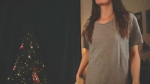 Ella online show from 12, 1, 2026