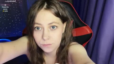 natural_babe666 online show from 20, 4, 2026
