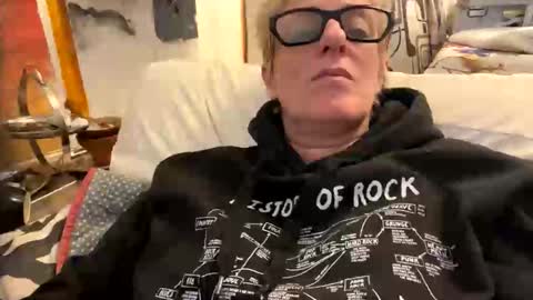 Snapshot of naturalbornsinfull chatting on 1, 11, 2025 naturalbornsinfull online show from 1, 11, 2025