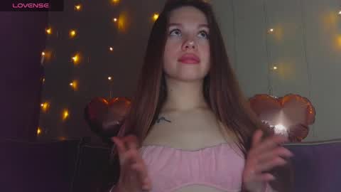 Snapshot of nature_starlight chatting on 4, 4, 2026 Eva online show from 4, 4, 2026