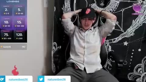 Snapshot of naturesbest951 chatting on 14, 10, 2025 NATURESBEST online show from 14, 10, 2025