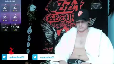 Snapshot of naturesbest951 chatting on 30, 10, 2025 NATURESBEST online show from 30, 10, 2025