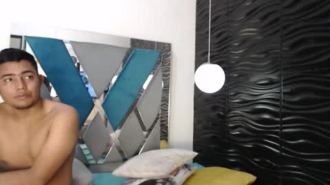 Snapshot of naty_and_maxx chatting on 1, 12, 2025 Naty-Maxx online show from 1, 12, 2025