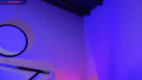 Naty Saenz online show from 19, 9, 2025