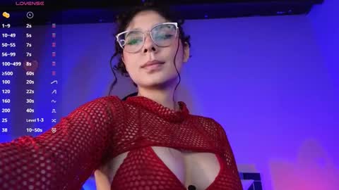 Naty Saenz online show from 8, 10, 2025