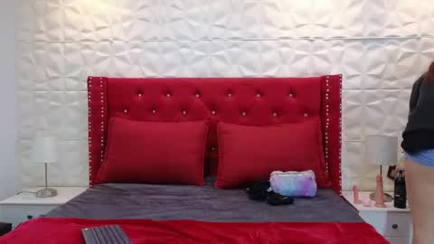 NATY BOO online show from 5, 2, 2026