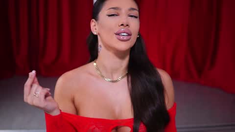 Naty online show from 28, 1, 2025