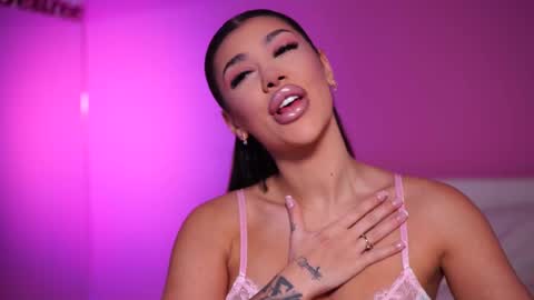 Naty online show from 25, 2, 2025