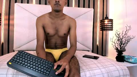 natzuki_ online show from 12, 5, 2026