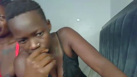 naughttie_mae online show from 23, 3, 2026