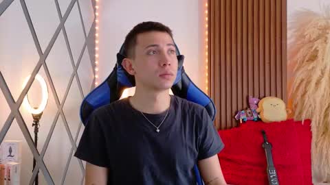 Christopher  Chris online show from 13, 9, 2025