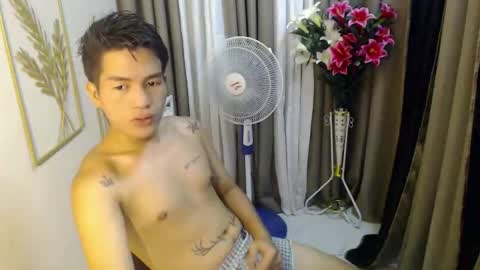 Snapshot of naughty_angelo chatting on 18, 4, 2026 naughty_angelo online show from 18, 4, 2026