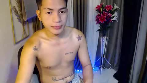 Snapshot of naughty_angelo chatting on 23, 4, 2026 naughty_angelo online show from 23, 4, 2026
