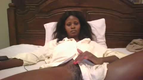 Snapshot of naughty_babe000 chatting on 3, 11, 2025 alisha online show from 3, 11, 2025