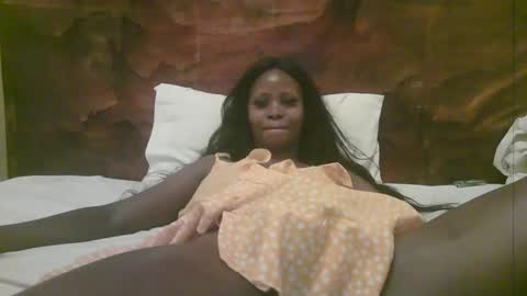 Snapshot of naughty_babe000 chatting on 28, 3, 2026 alisha online show from 28, 3, 2026