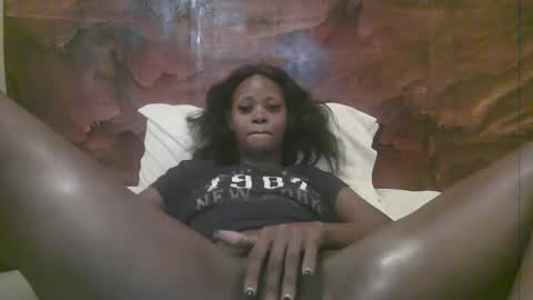 Snapshot of naughty_babe000 chatting on 6, 4, 2026 alisha online show from 6, 4, 2026