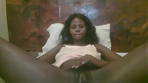 Snapshot of naughty_babe000 chatting on 12, 4, 2026 alisha online show from 12, 4, 2026