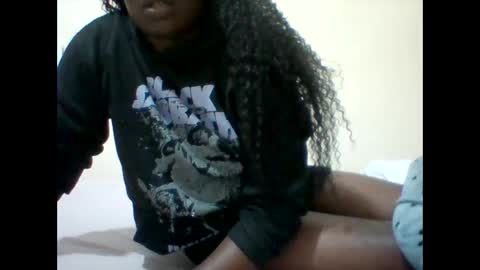 Snapshot of naughty_baddie5 chatting on 2, 5, 2026 candy online show from 2, 5, 2026