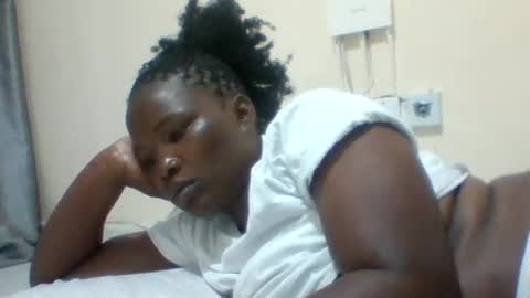 Snapshot of naughty_baddie5 chatting on 5, 7, 2026 candy online show from 5, 7, 2026