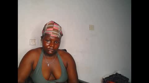 Snapshot of naughty_cunt0 chatting on 22, 10, 2025 Amara online show from 22, 10, 2025