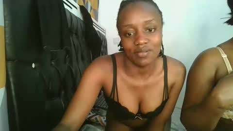 Snapshot of naughty_ellaa chatting on 11, 10, 2025 naughty_ellaa online show from 11, 10, 2025