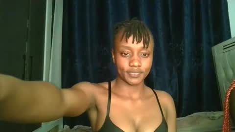 Snapshot of naughty_ellaa chatting on 19, 10, 2025 naughty_ellaa online show from 19, 10, 2025