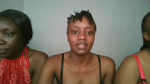 Snapshot of naughty_ellaa chatting on 23, 10, 2025 naughty_ellaa online show from 23, 10, 2025