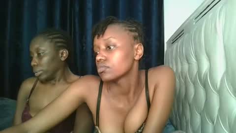 Snapshot of naughty_ellaa chatting on 25, 10, 2025 naughty_ellaa online show from 25, 10, 2025