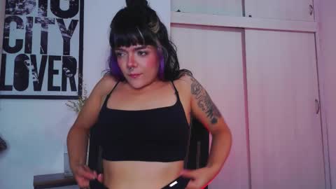 Em  please help me reach 100 thumbs up 3 online show from 27, 9, 2025