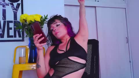 Em  please help me reach 100 thumbs up 3 online show from 18, 10, 2025