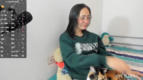 Snapshot of naughty_giirl_ chatting on 3, 12, 2024 lauh online show from 3, 12, 2024