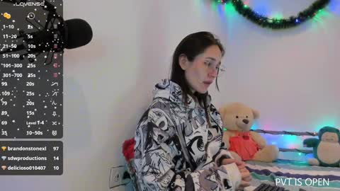 Snapshot of naughty_giirl_ chatting on 20, 12, 2024 lauh online show from 20, 12, 2024