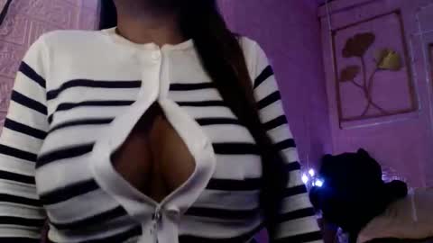 naughty_lorien143 online show from 10, 5, 2026