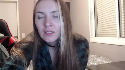 Snapshot of naughty_popa chatting on 15, 12, 2024 Ann online show from 15, 12, 2024