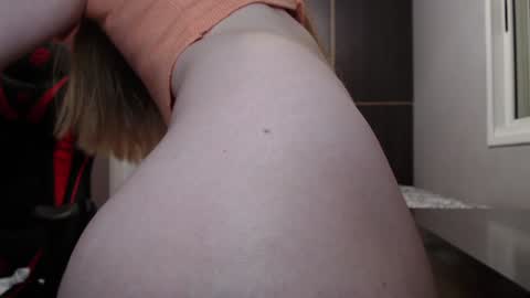 Snapshot of naughty_popa chatting on 1, 1, 2025 Ann online show from 1, 1, 2025