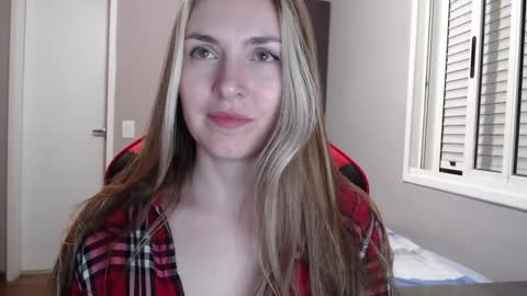 Snapshot of naughty_popa chatting on 6, 1, 2025 Ann online show from 6, 1, 2025