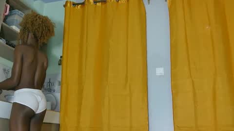 sexxy online show from 1, 10, 2025