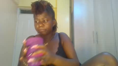 Snapshot of naughty_sluttygal chatting on 23, 10, 2025 Lydiah online show from 23, 10, 2025