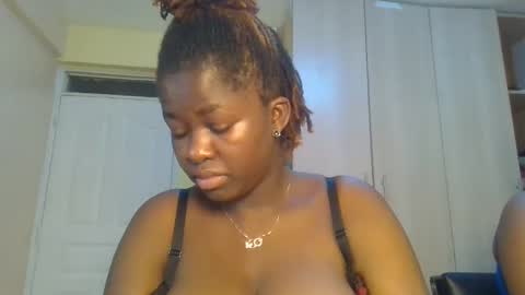 Snapshot of naughty_sluttygal chatting on 26, 10, 2025 Lydiah online show from 26, 10, 2025