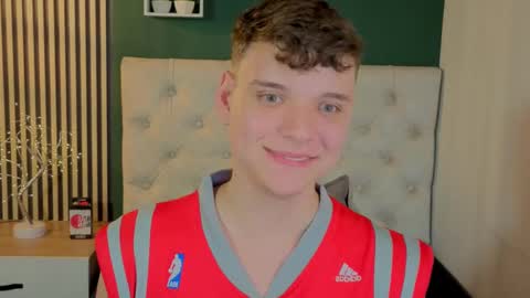 Snapshot of naughty_twink_ chatting on 2, 10, 2025 Noah online show from 2, 10, 2025