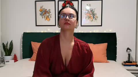 NaughtyBrunetteXXX online show from 15, 12, 2024
