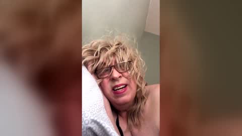 Snapshot of naughtycdgurl chatting on 3, 4, 2026 naughtycdgurl online show from 3, 4, 2026