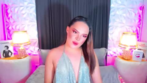 Snapshot of naughtychanell chatting on 5, 2, 2025 naughtychanell online show from 5, 2, 2025