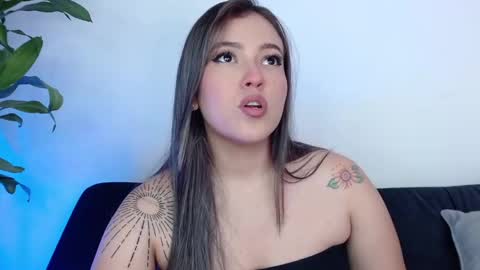 Snapshot of naughtycurvybbx chatting on 20, 2, 2025 LANAindependent model online show from 20, 2, 2025