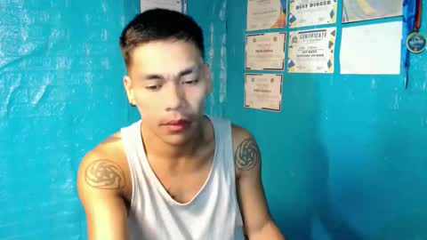 naughtyfuck_boy online show from 24, 11, 2025